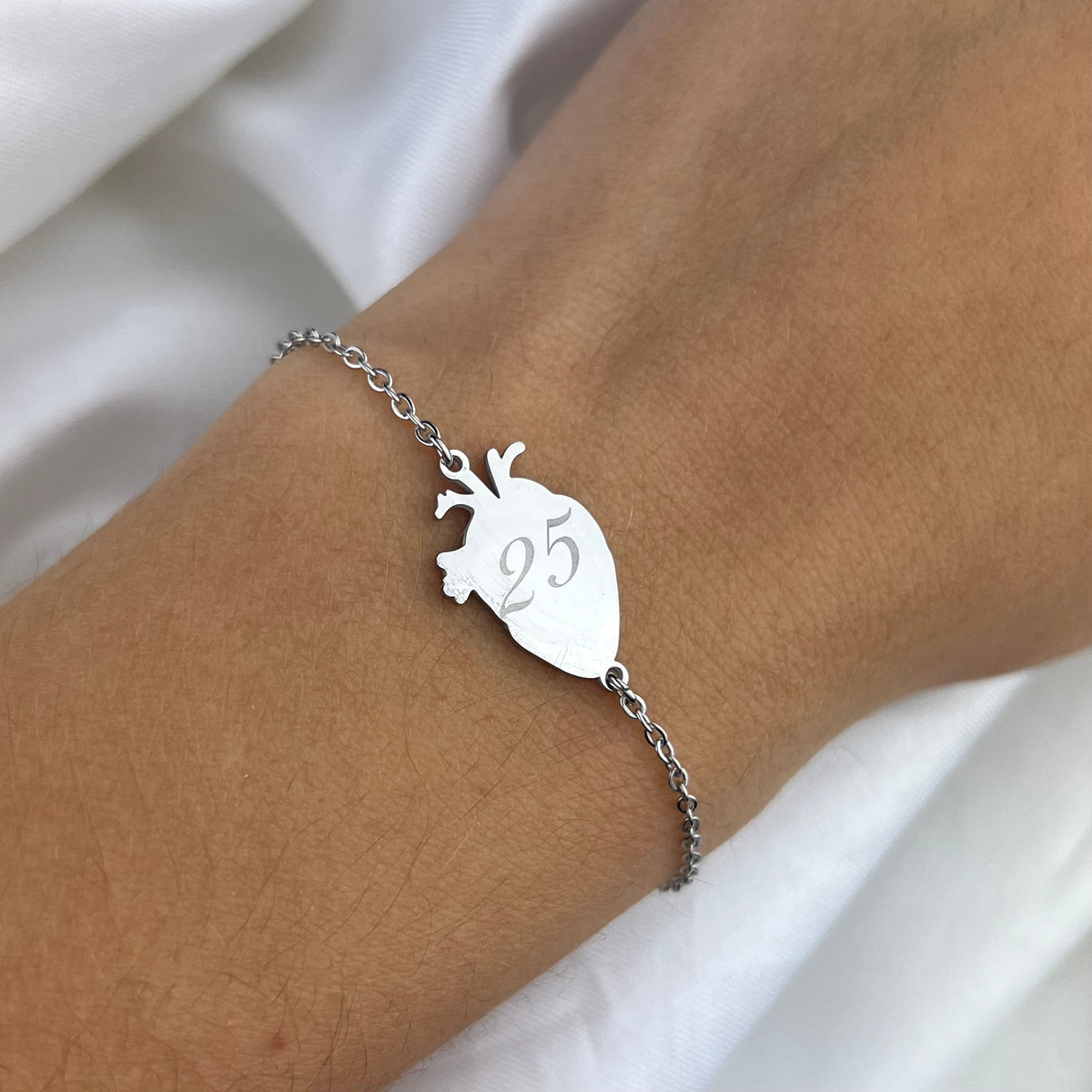 Bracciale Cuore Anatomico - vista laterale