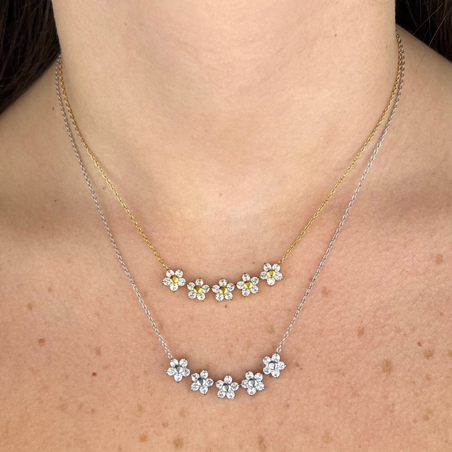 Collar de flores