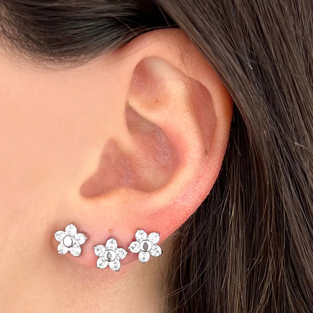 Juego de pendientes de flores