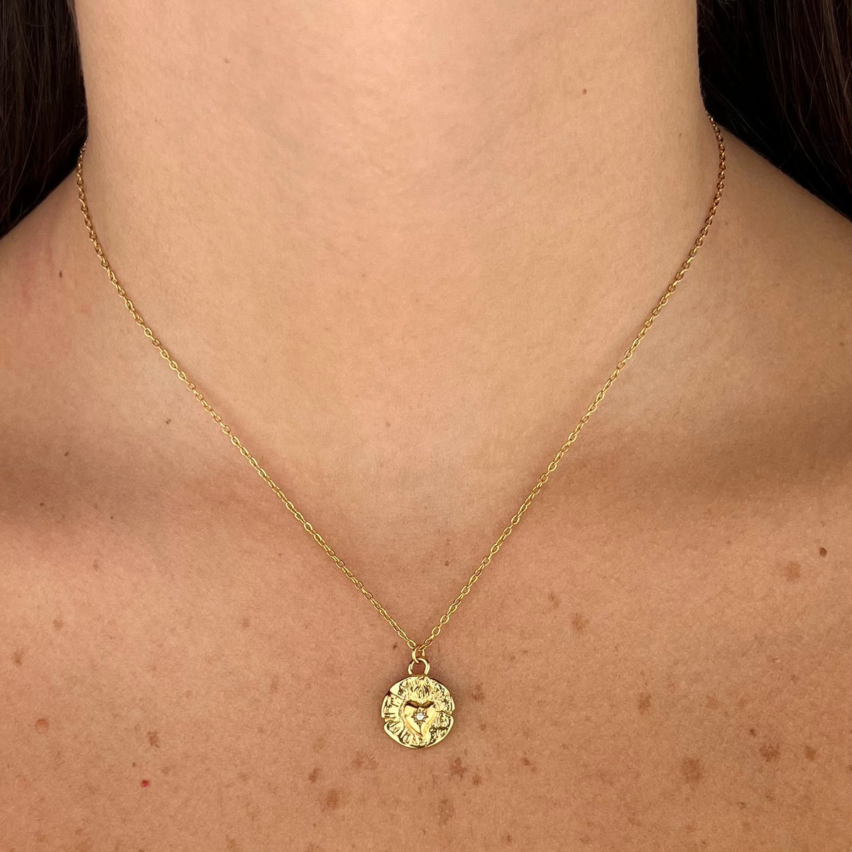 Collana Medaglietta cuore sacro - dettaglio