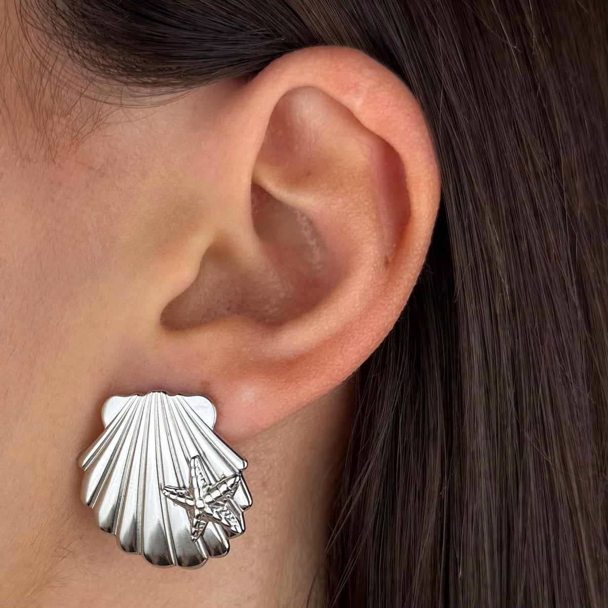 Orecchini Shell SS25 - vista laterale
