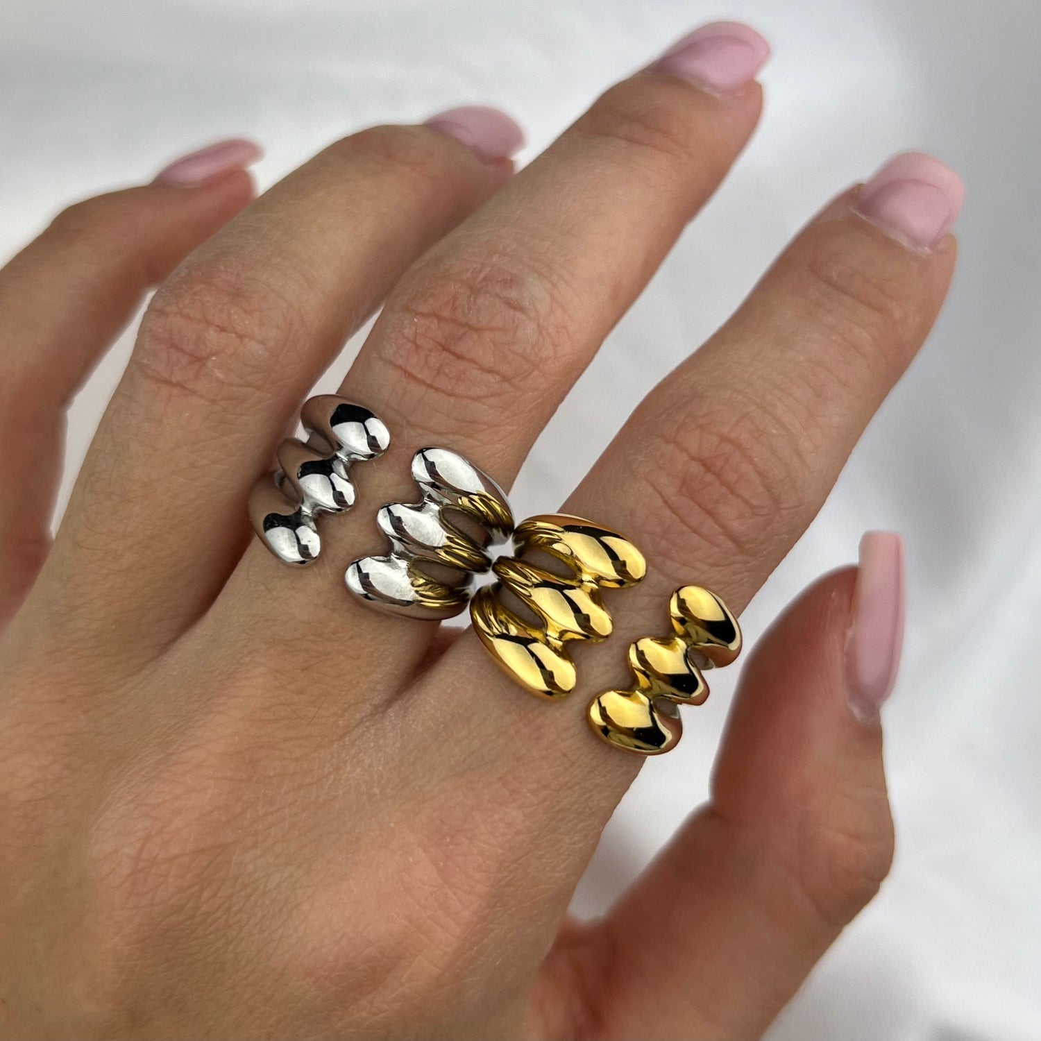 Anillo Holden