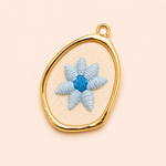 Collana Ricamami - close-up