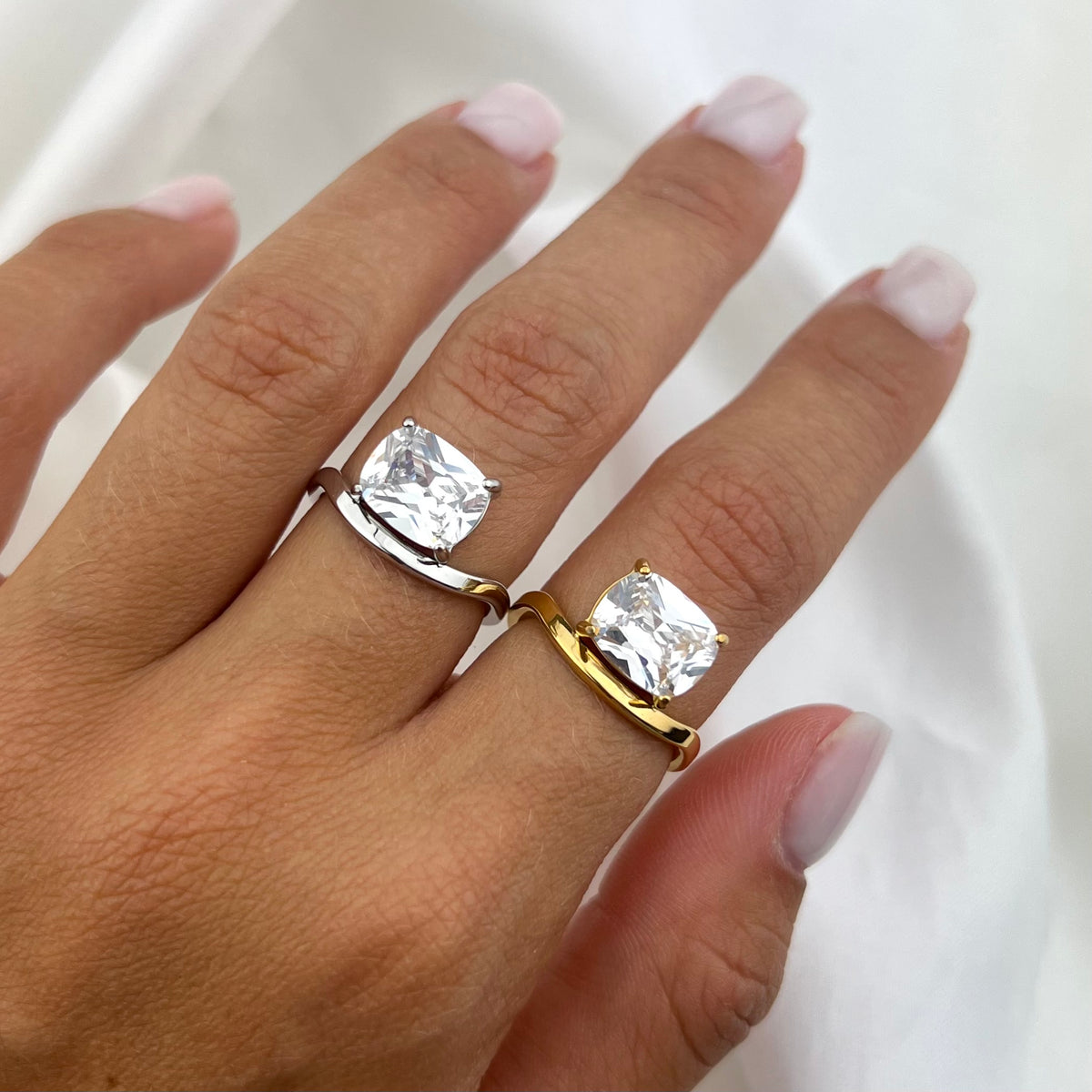 Anello Megan