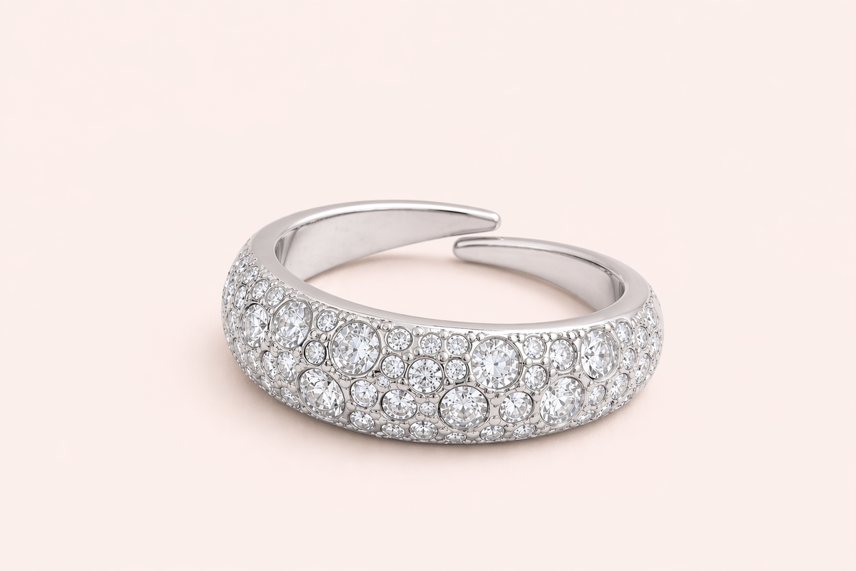 Anello Sirio in oro - close-up
