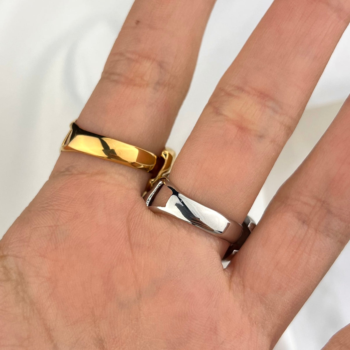 Anello Abbraccio - dettaglio