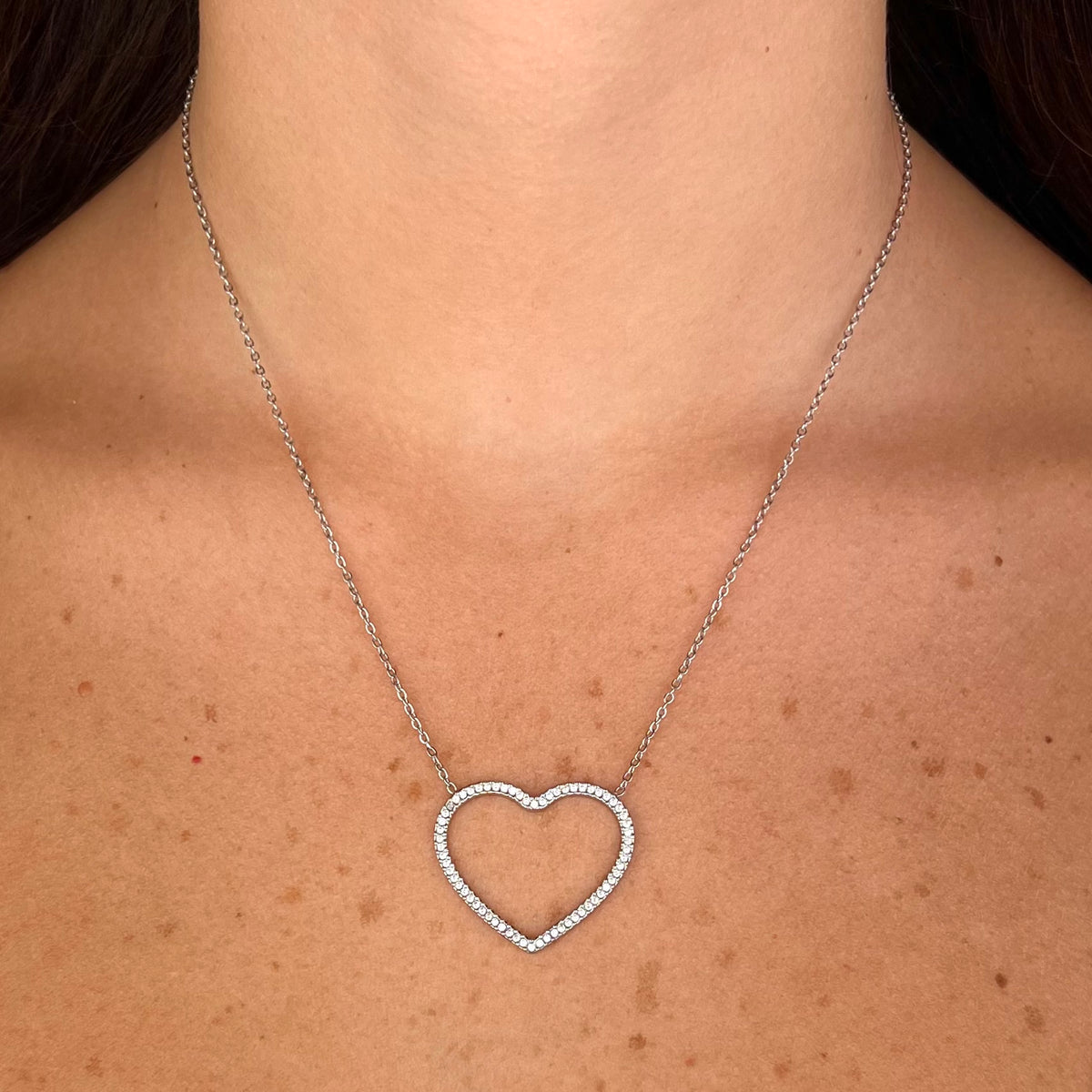Collana Love - vista laterale