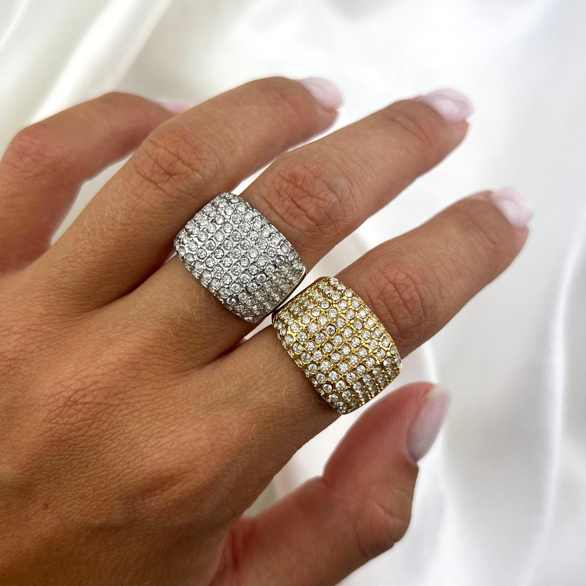 Anello Maxi Square