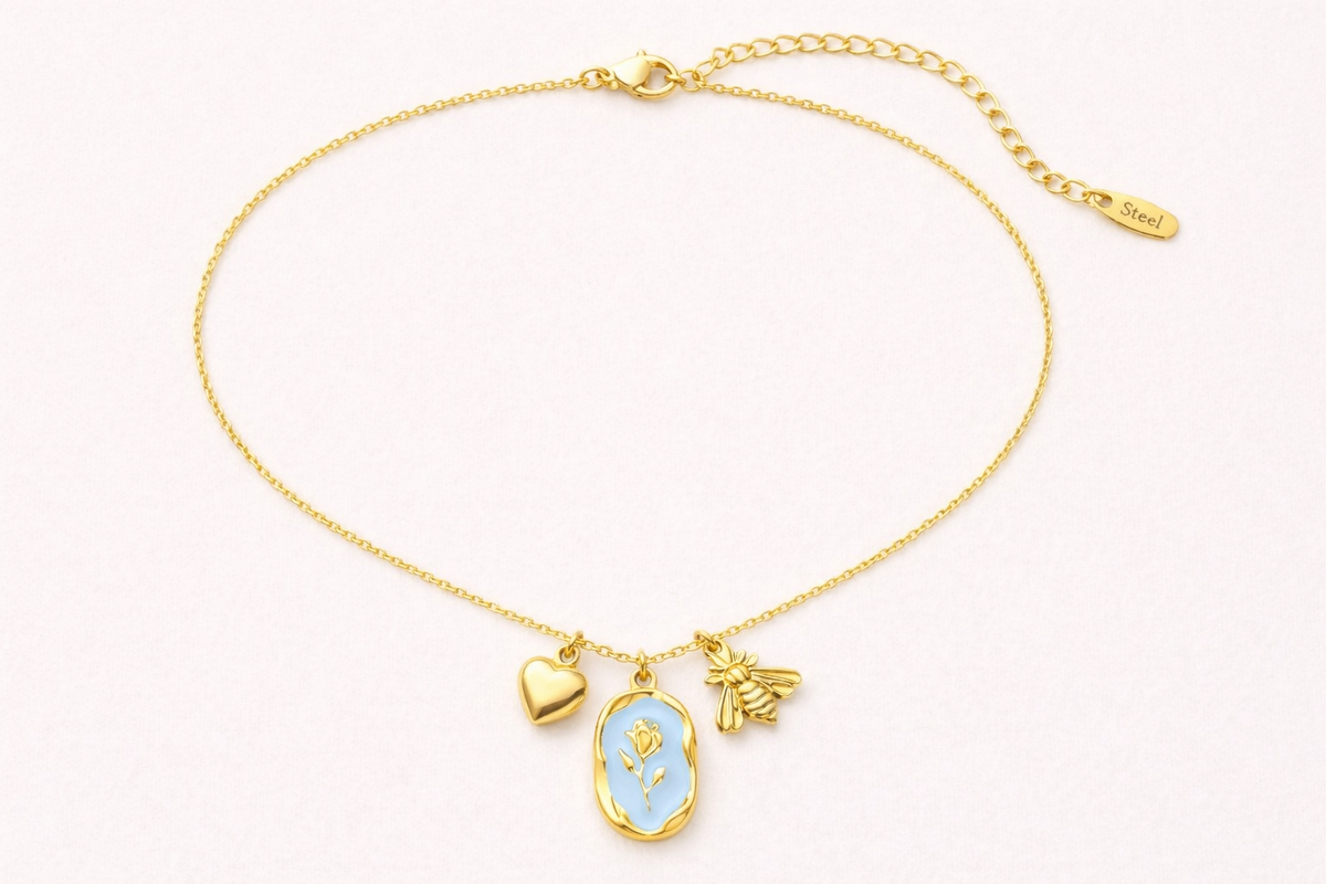 Collana Tulipano in oro - indossato