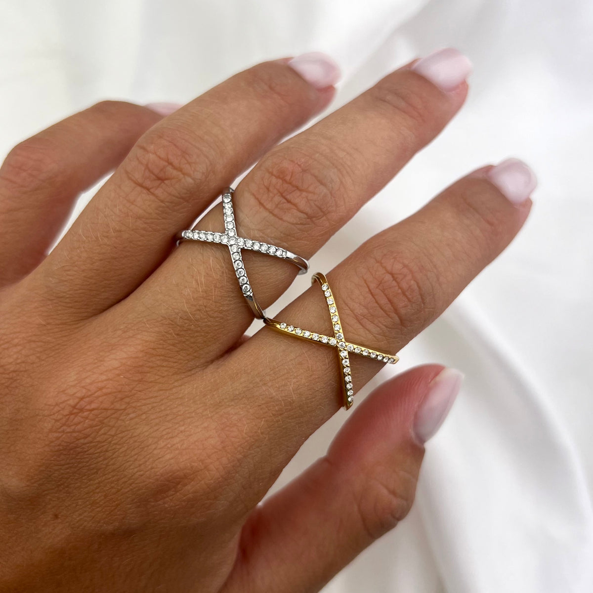 Anello X pavè