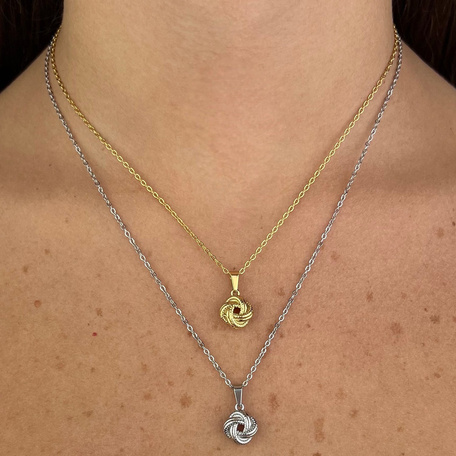 Collar de nudo