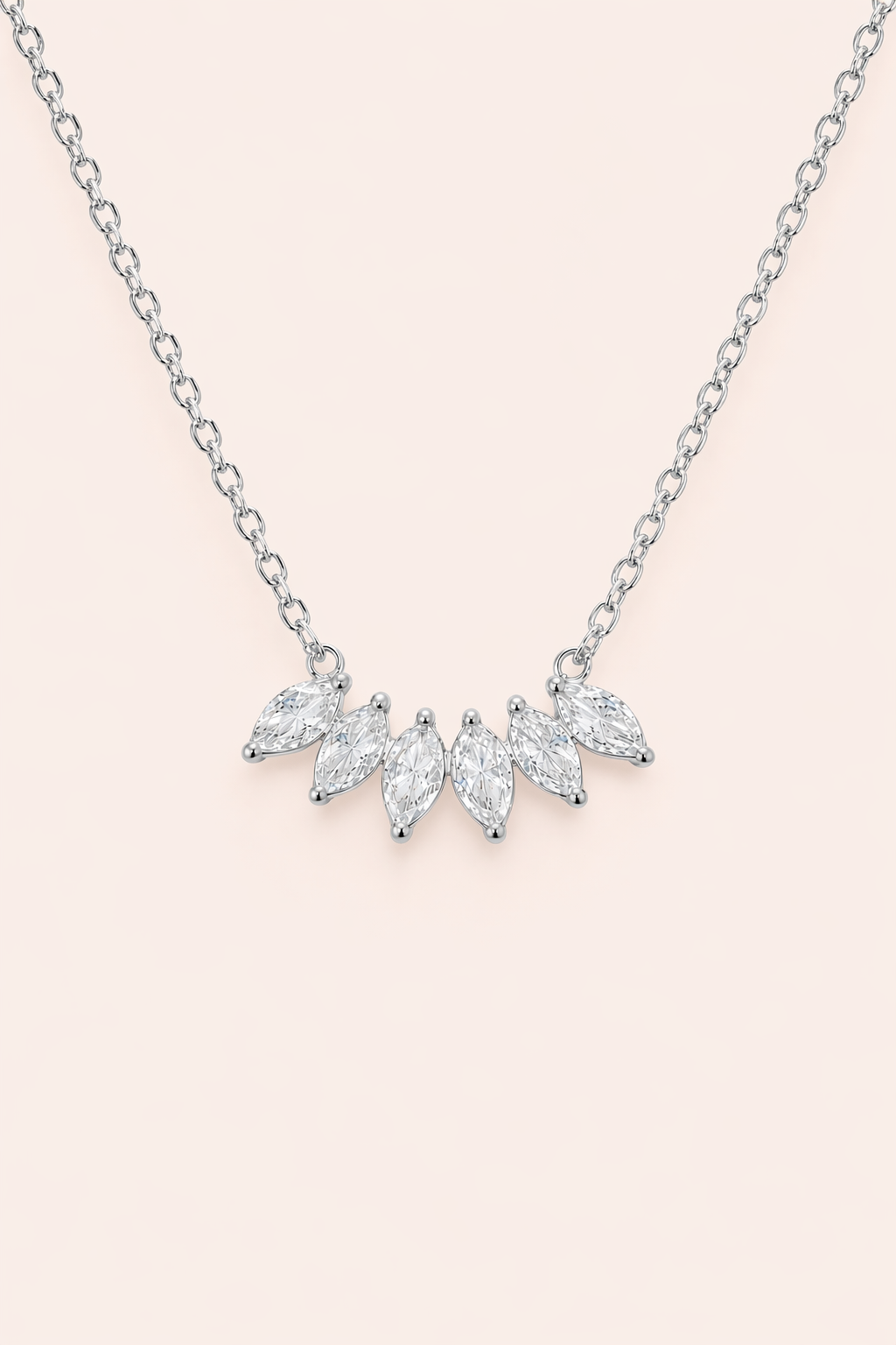 Collana Crystal in oro - close-up