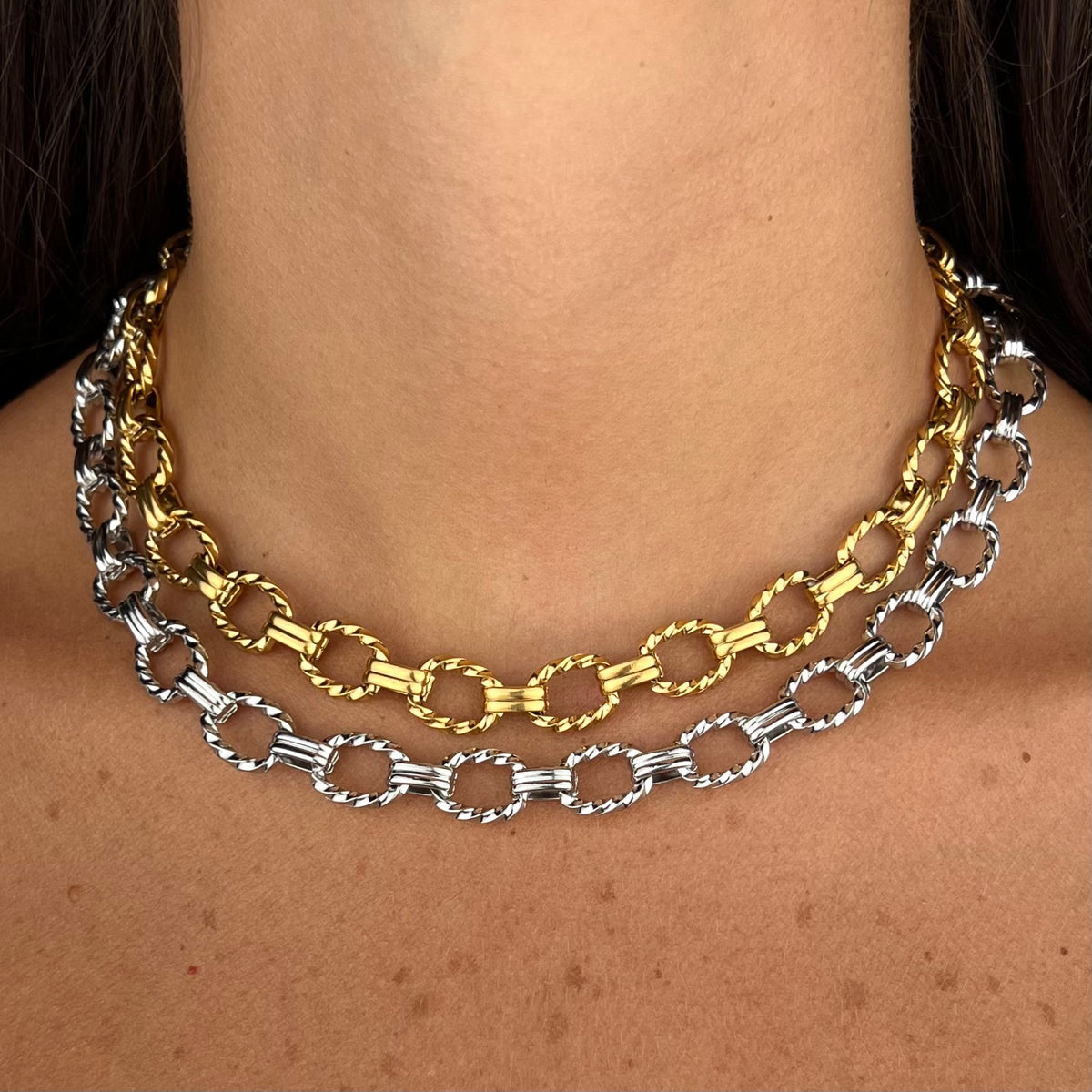 Collana Chained