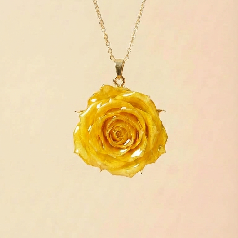 Collana Rosae - close-up
