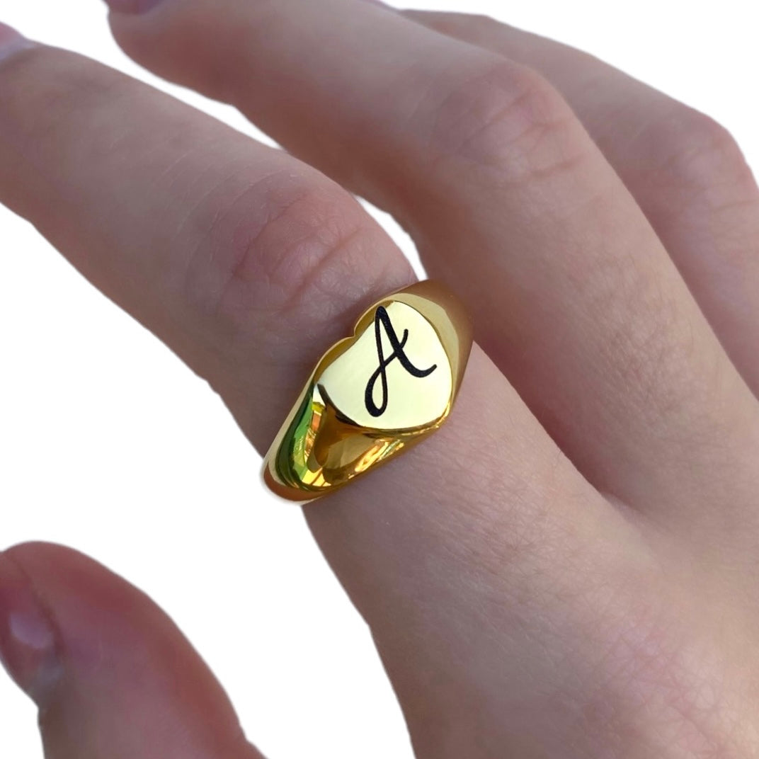 Anello Simple Heart con Incisione - dettaglio